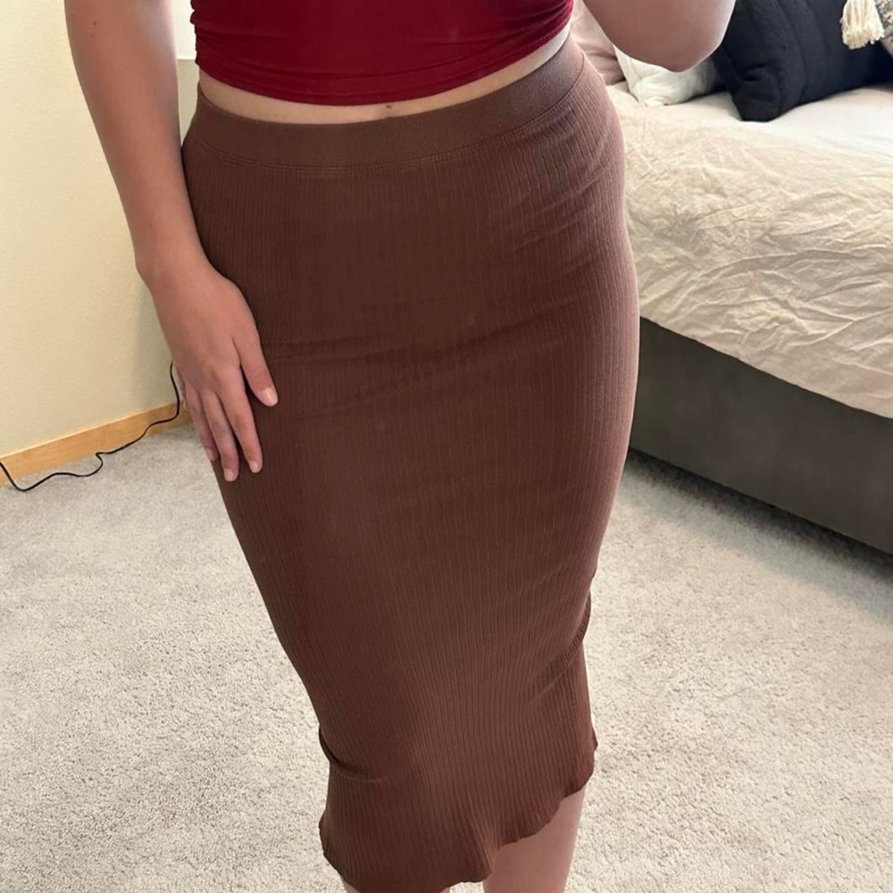 Zara Brown Ribbed Midi Skirt